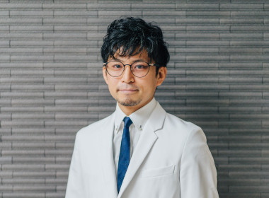 薄井崇医師の画像