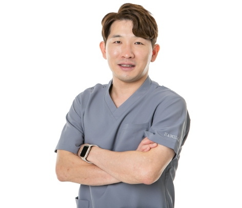 赤崎 公星 院長の画像